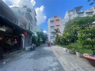 Nhà quận 6, 1/ đường hậu giang, đối diện công viên sáng thể dục lý tưởng, vài phút ra tới chợ lớn