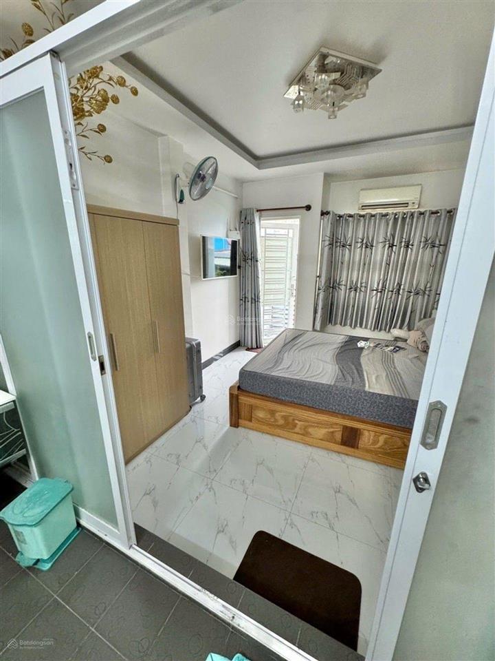 Nhà quận 6 ngay vòng xoay phú lâm gần trường mạc đỉnh, nhà 5 tầng vài phút ra tới chợ lớn