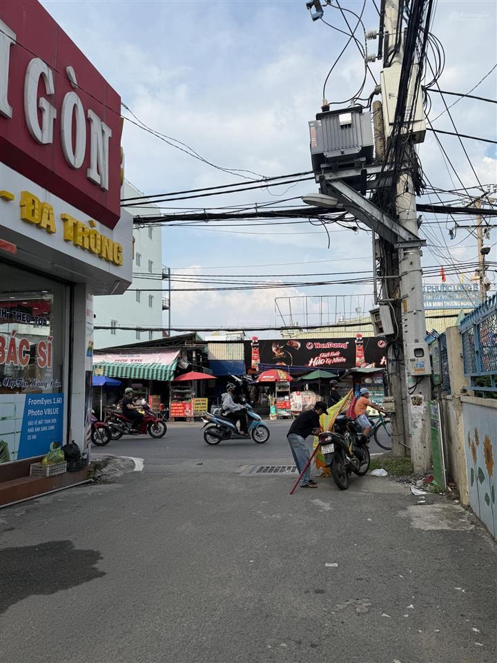 Nhà 1 trệt 1 lầu oto tới cửa  168 phước long a