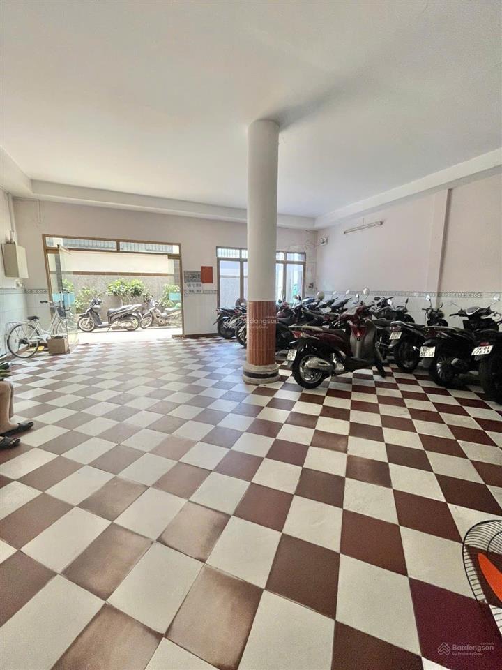Bán nhà đội cung, q11, 390m2,,giá 68 tỷ, 3 tâng, 31 phòng cho thuê, thu nhập trên 200 triệu