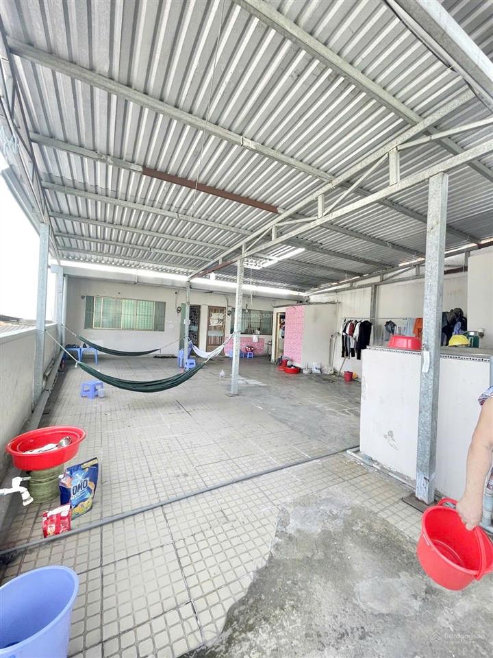 Bán nhà đội cung, q11, 390m2,,giá 68 tỷ, 3 tâng, 31 phòng cho thuê, thu nhập trên 200 triệu