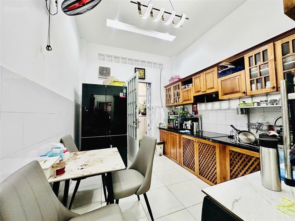 Lô góc  hém xe hơi thông tô hiên thành thông thành thái  45m2 quận 10 giá 9,95 tỷ