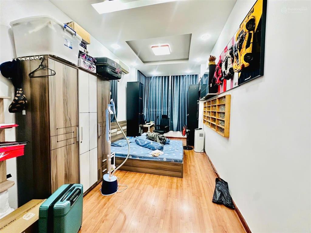 Lô góc  hém xe hơi thông tô hiên thành thông thành thái  45m2 quận 10 giá 9,95 tỷ