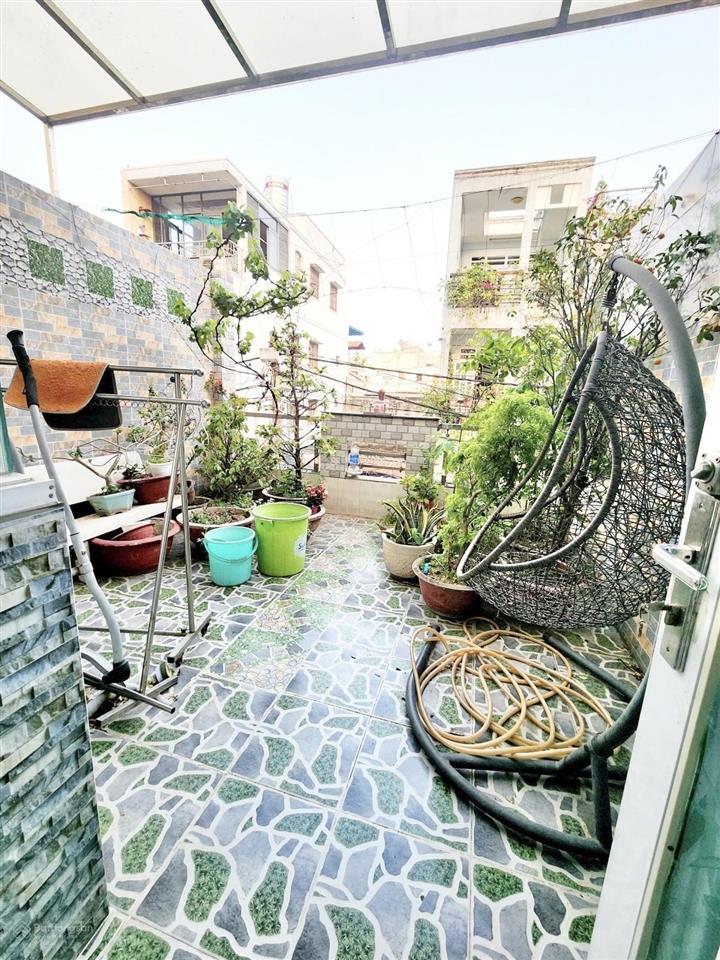 Giá tốt nhà đẹp quận 11 ngay công viên đầm sen, 112m2, 4 tầng , 16 tỷ