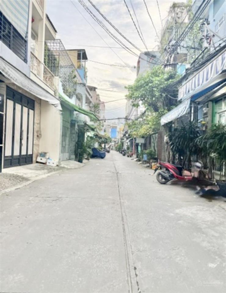 Giá tốt nhà đẹp quận 11 ngay công viên đầm sen, 112m2, 4 tầng , 16 tỷ