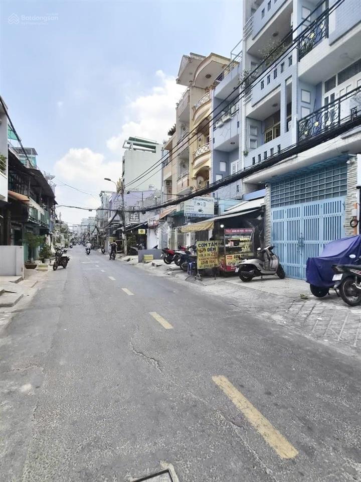 Mặt tiền lò siêu 62m 4 lầu 3 pn 4 wc 10.7 tỷ.
