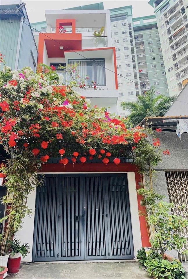 Mặt tiên kinh doanh tô hiệu hoa bình  4 tầng 70m2 gần đầm sen  giáp quận 11  chỉ 10.4 tỷ