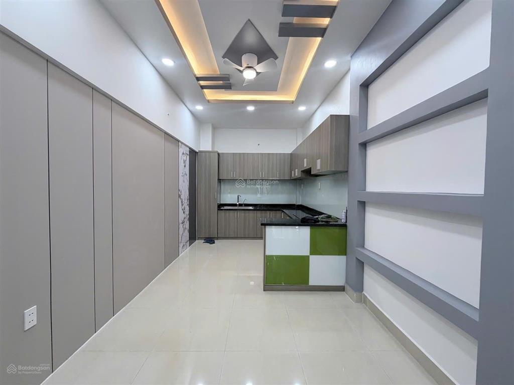 Hẻm xe tải thông tô hiến thành quận 10. 5 tầng, giá 12,2 tỷ