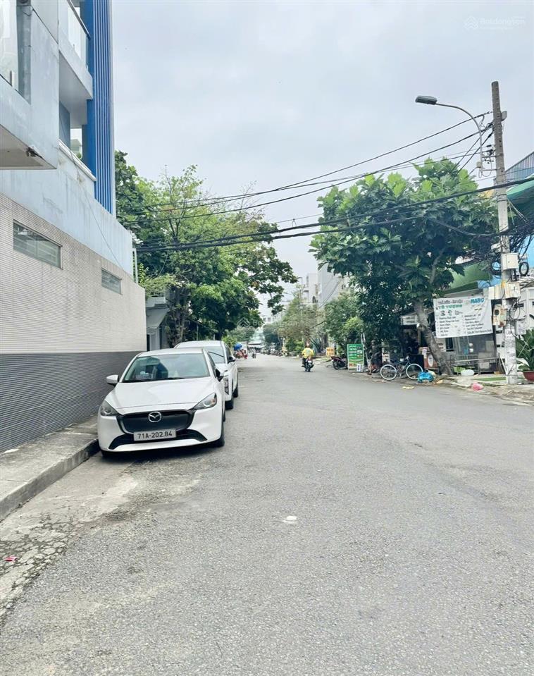 Hém xe hơi 6m  hậu giang, q 6  dt khủng 65m2, số vuông vức  đối diện công viên  chỉ 8.3 tỷ