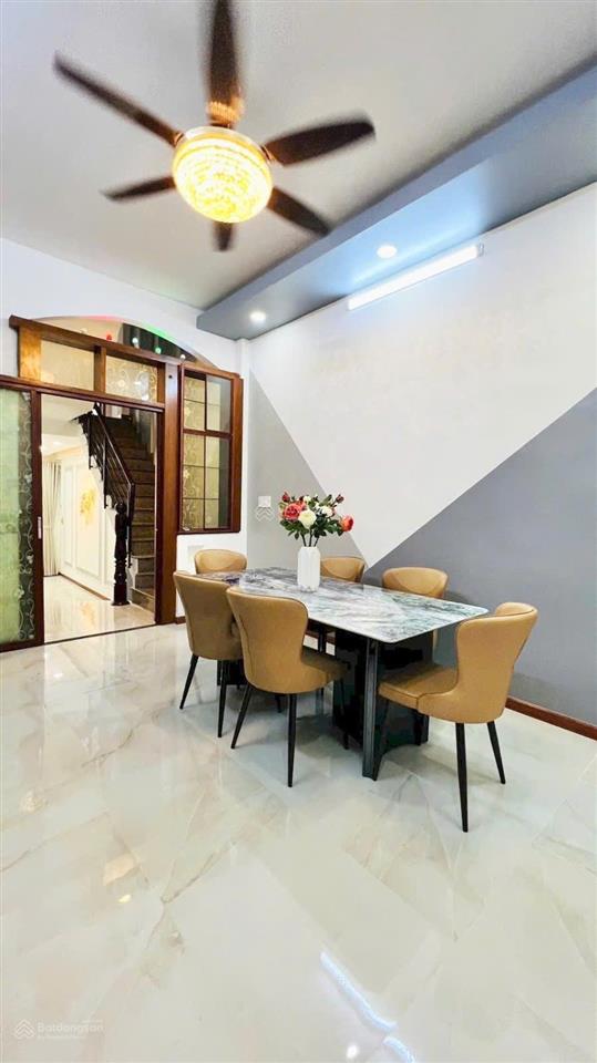 Hẻm xe tải tô hiến thành  63m²  5 tầng nhà mới  6pn  có khung thang máy.