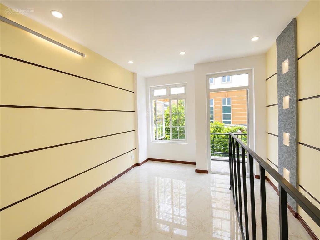 Hẻm xe tải tô hiến thành  63m²  5 tầng nhà mới  6pn  có khung thang máy.