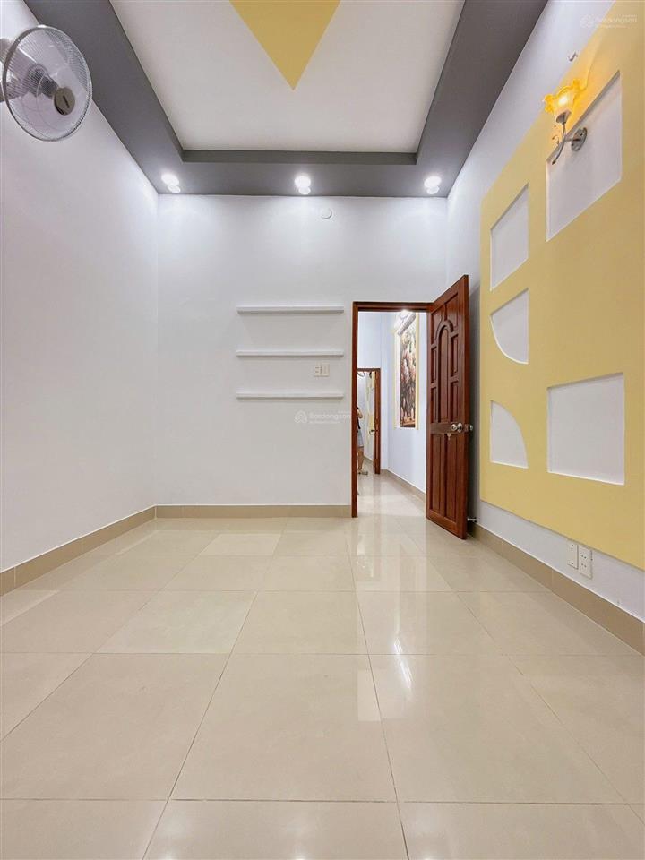 Nhà mới q11 âu cơ xách vali vô ở  hẻm 6m thông  căn cực hiếm 3 tầng  5 tỷ x