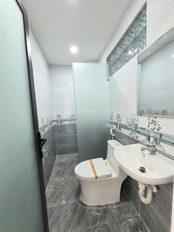 Đường 12m có vỉa hè, vị trí kinh doanh. bình thới q11, 3 tầng, giá 13,5 tỷ