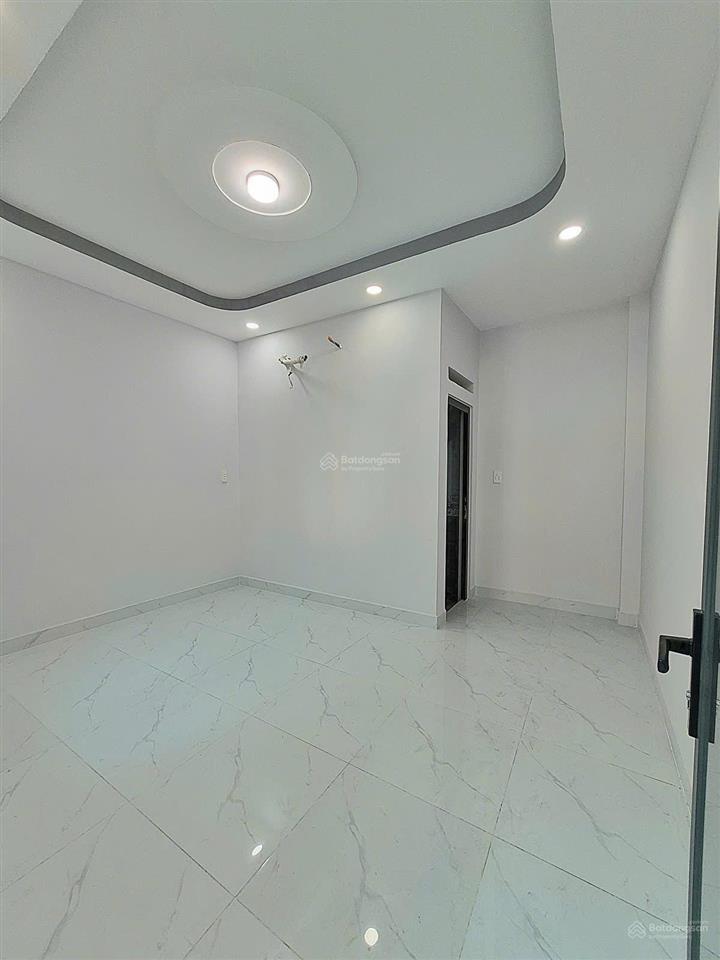 Đường 12m có vỉa hè, vị trí kinh doanh. bình thới q11, 3 tầng, giá 13,5 tỷ