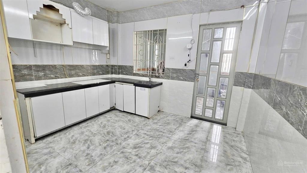 Mt q11  tân khai, 5 tầng, 37,5m², giá 10 tỷ