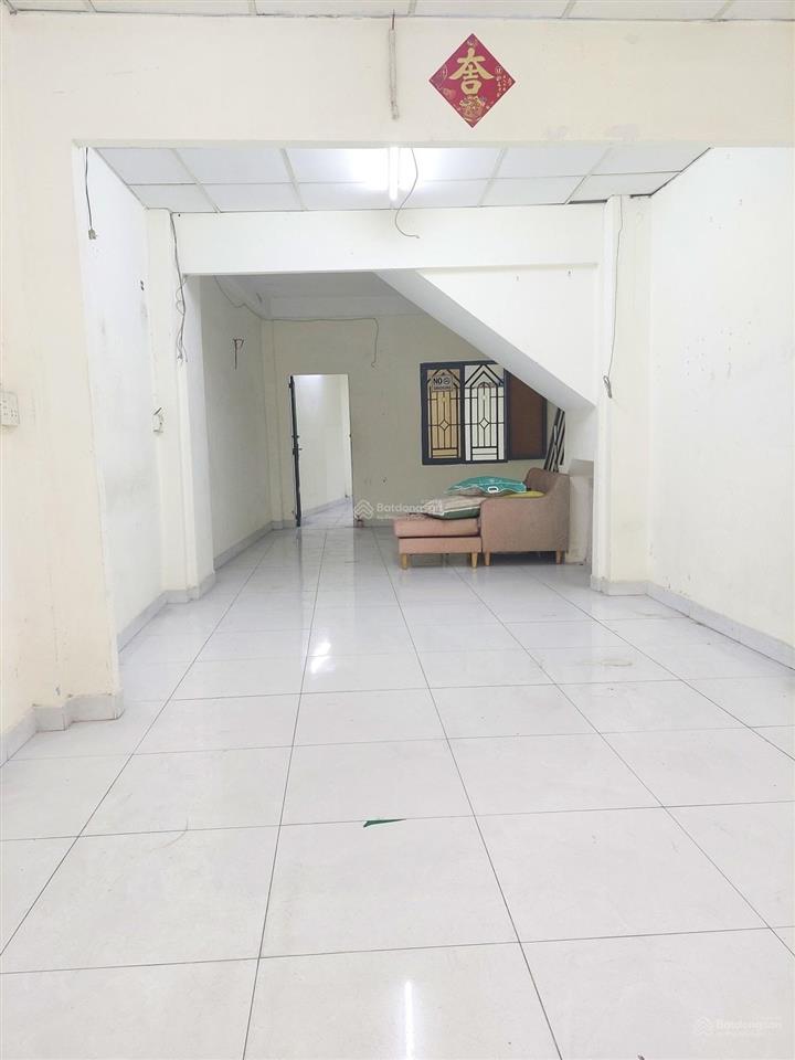 Giảm 1 tỷ bán cấp còn 11 tỷ. hẻm rộng 10m như mặt tiền có lề, 2 xe tải tránh nhau