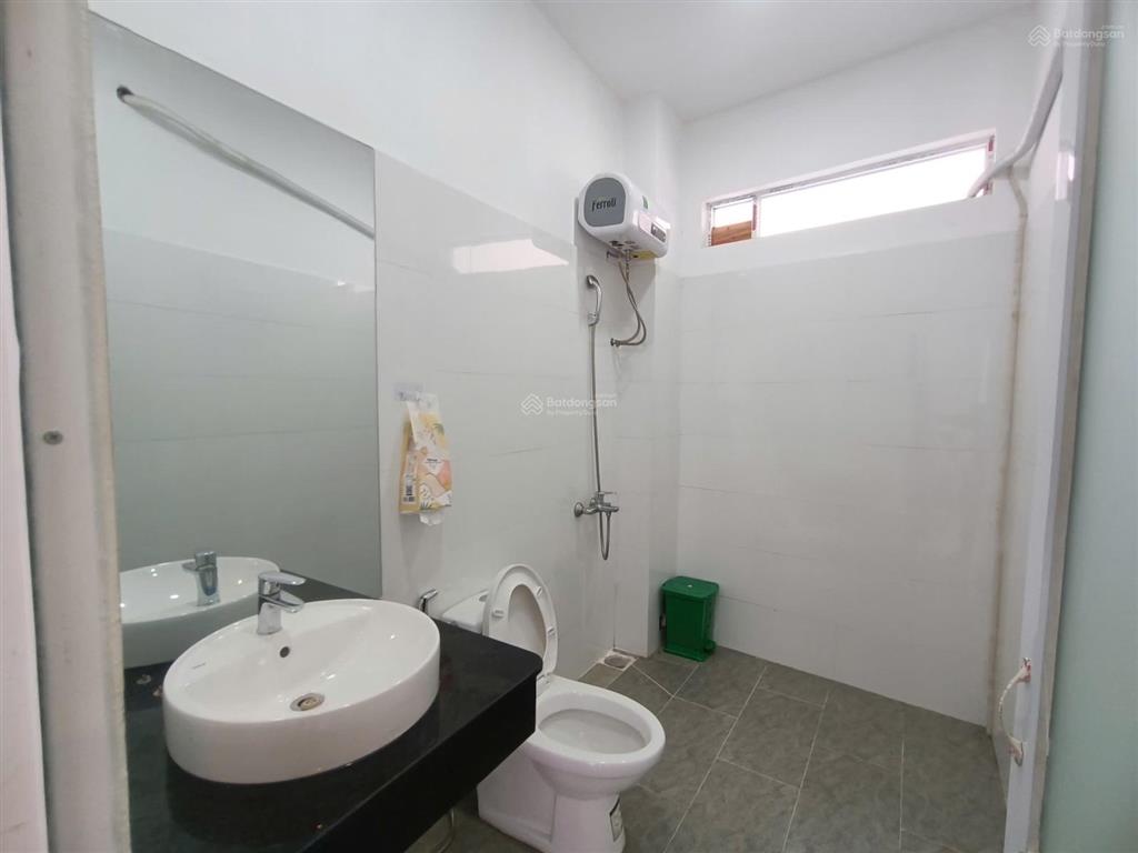 Mặt tiền q10  nguyễn chí thanh, dt 101,7m², đang cho thuê 50tr/ tháng. giá 32,8 tỷ