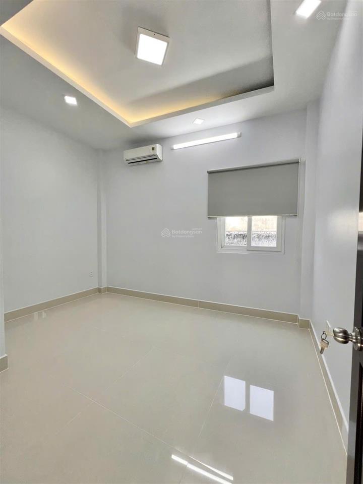 Hếm kd 6m ổng ích khiêm, ô tô ngủ trong nhà  4 tầng mới đẹp  55m2  số đẹp,, chỉ 11 ,2 tỷ