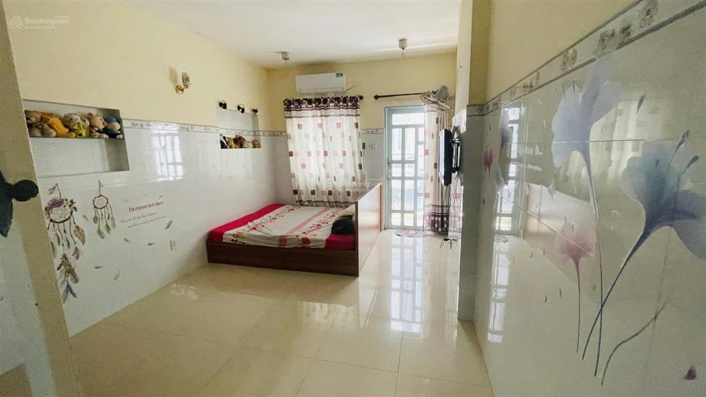 Nhà hẻm xe tải thông q11  thái phiên, 4 tầng, giá 10,5 tỷ