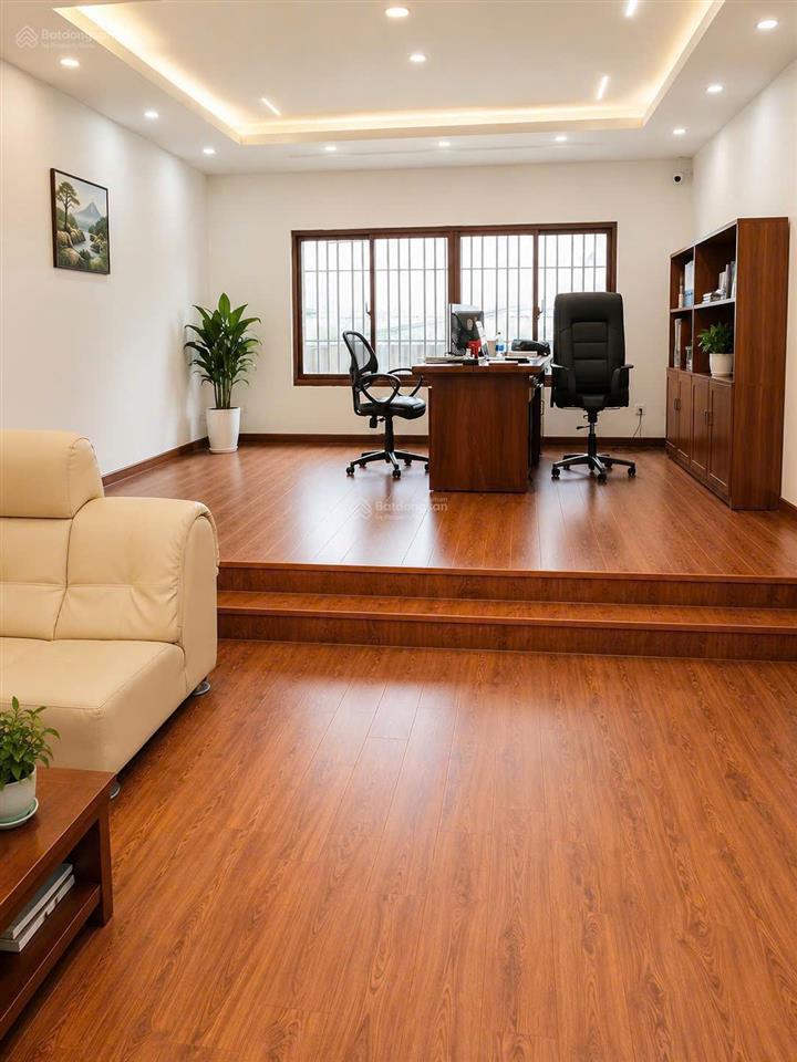 Nhà 4 tầng hxh  trung tâm q10  vài căn ra mt 3/2  ngay ltk  65m2  nở hậu tài hậu  12,6 tỷ.