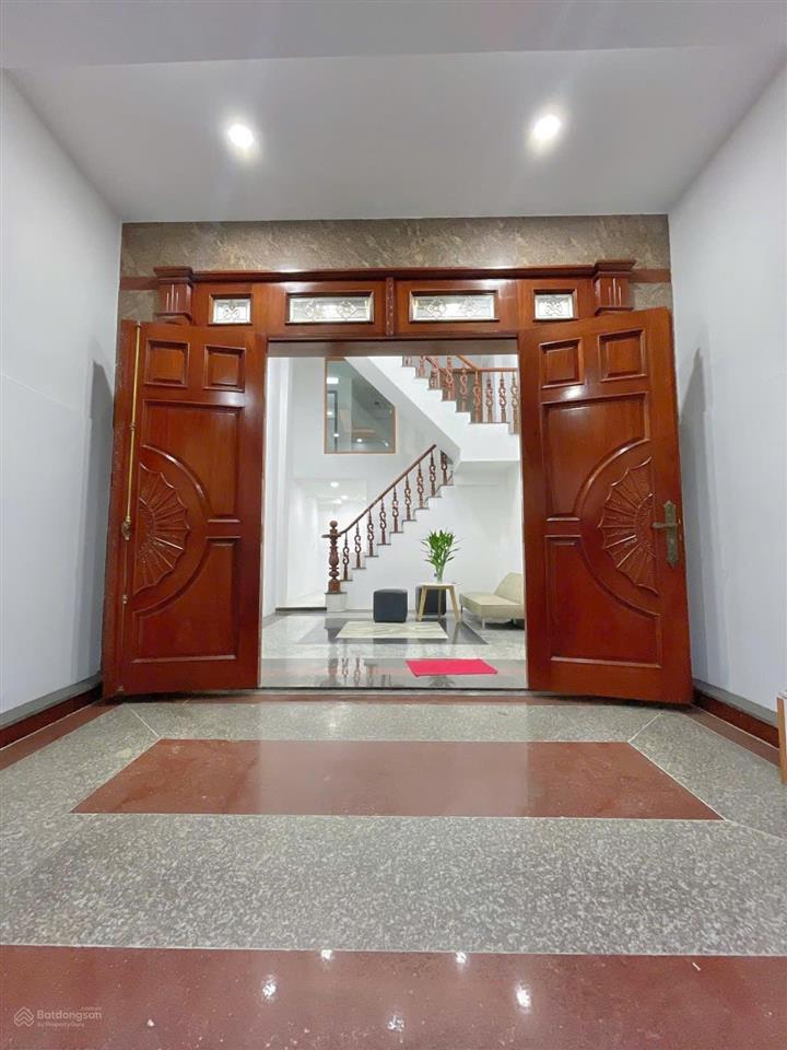 Hxh 6m mã lò  nhà mới ở ngay  4 tầng 4x11m cạnh chợ  kết nối tân kỳ tân quý và lê văn quới