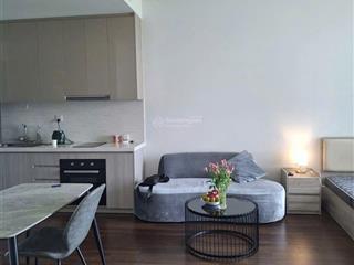Chính chủ cần bán căn studio masteri west height a. tầng trung view biển hồ full nội thất