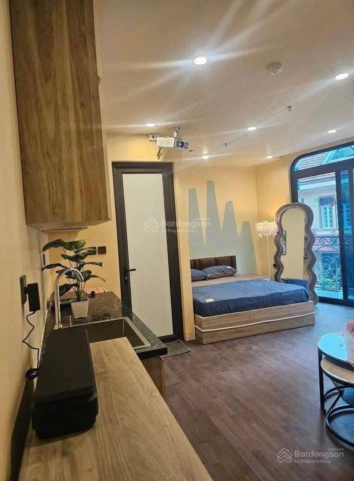 Tòa nhà 8 tầng nổi 1 tầng hầm với dt 86m mt 4.6 vỉa hè ô tô tránh dòng tiền 2 tỷ/ năm lô góc