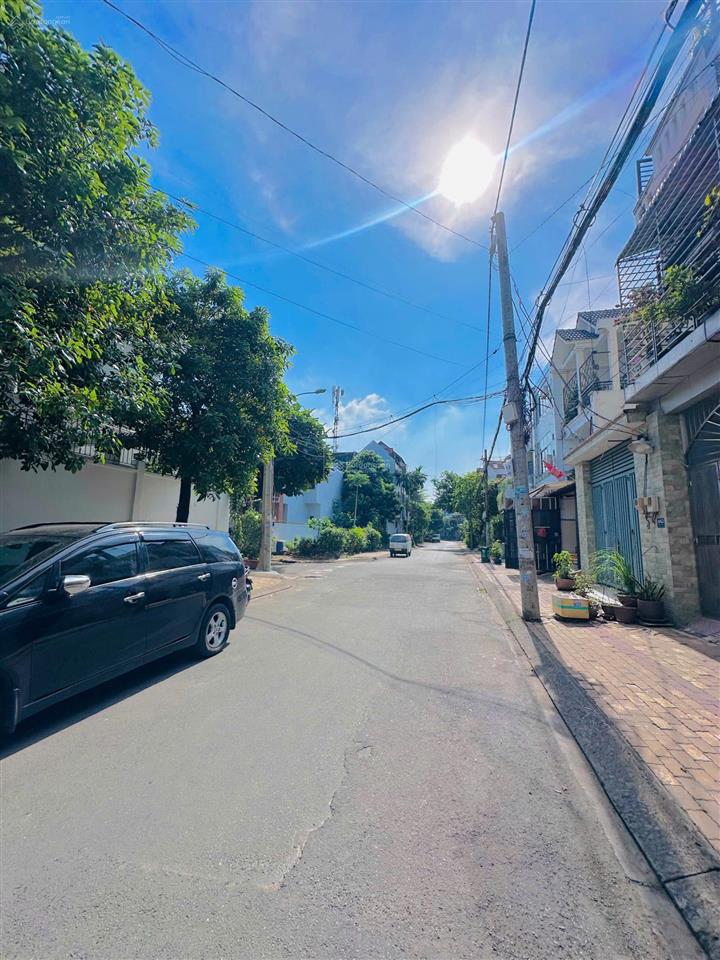 Hàng cực hiếm ! bán đất tặng căn nhà cấp 4 kèm 4 phòng trọ ngang 5m dài 20m ngay hoàng diệu 2