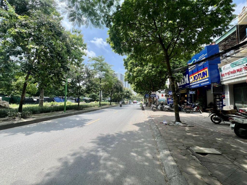 Mặt Phố Kim Giang - Hoàng Mai, 3 Ô Tô tránh Vỉa Hè, Lô Góc, KD, 7TTM, 40m2, MT 4m, 19.5 Tỷ