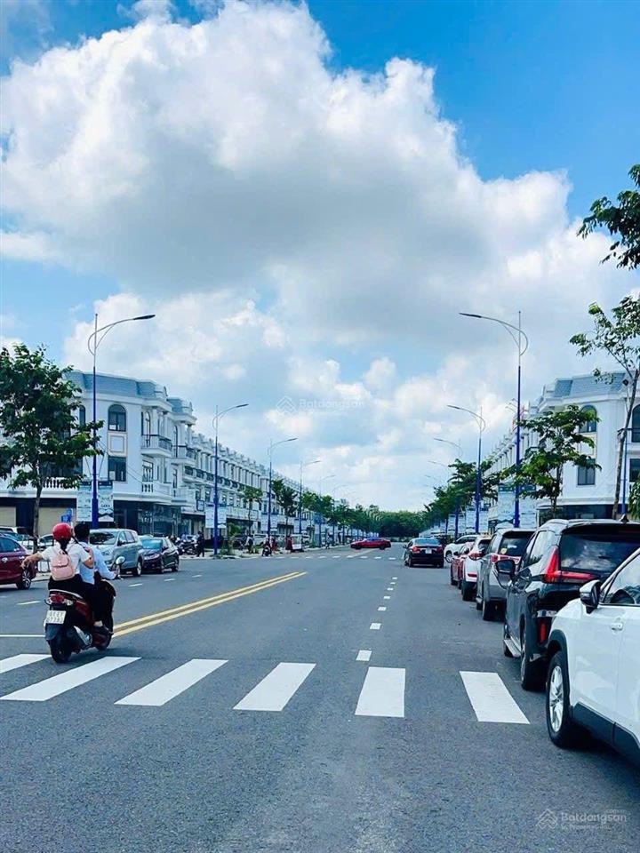 Bán shophouse mặt tiền bàu bàng sầm uất kinh doanh ngày 3,5 tỷ