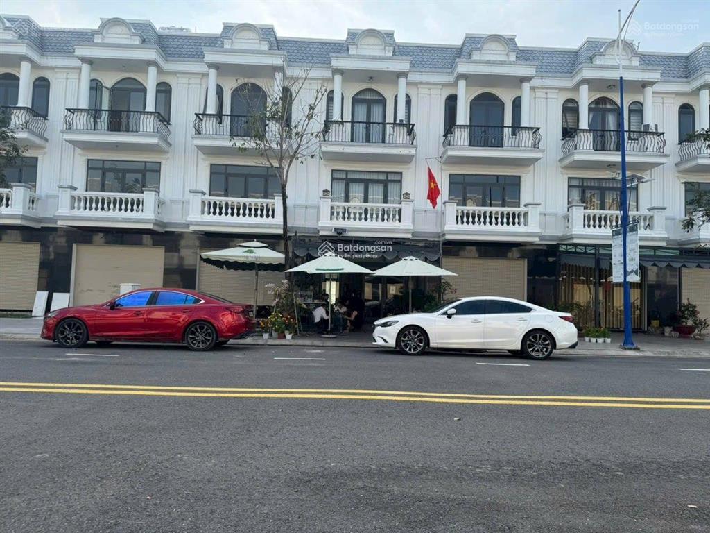 Bán shophouse mặt tiền bàu bàng sầm uất kinh doanh ngày 3,5 tỷ