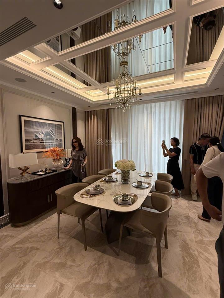 Chính chủ cắt lỗ 2 tỷ noble palace tây thăng long, diện tích 60m2, view đẹp, đường thông