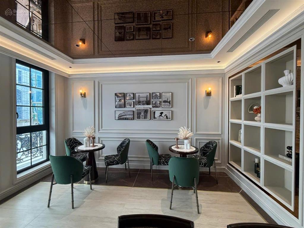 Chính chủ cắt lỗ 2 tỷ noble palace tây thăng long, diện tích 60m2, view đẹp, đường thông