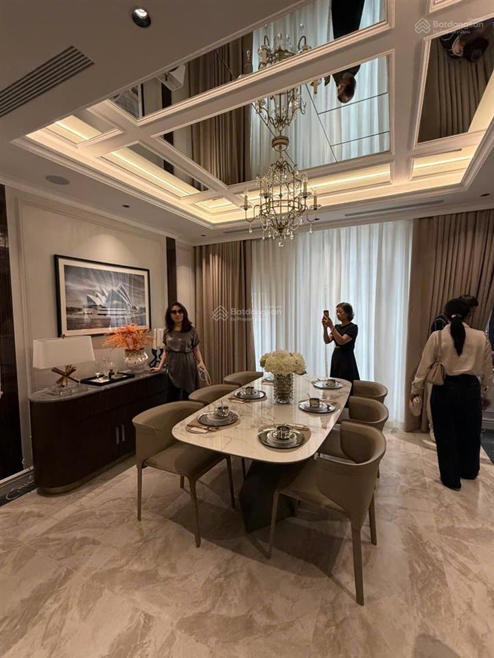 Chính chủ cắt lỗ 2 tỷ noble palace tây thăng long, diện tích 60m2, view đẹp, đường thông