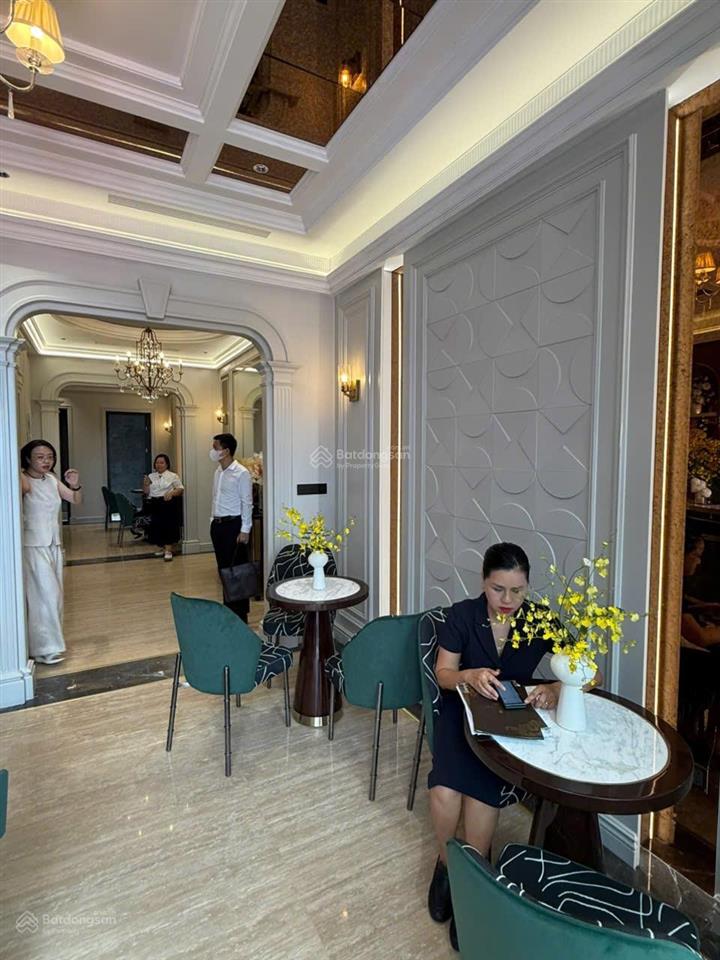 Chính chủ cắt lỗ 2 tỷ noble palace tây thăng long, diện tích 60m2, view đẹp, đường thông