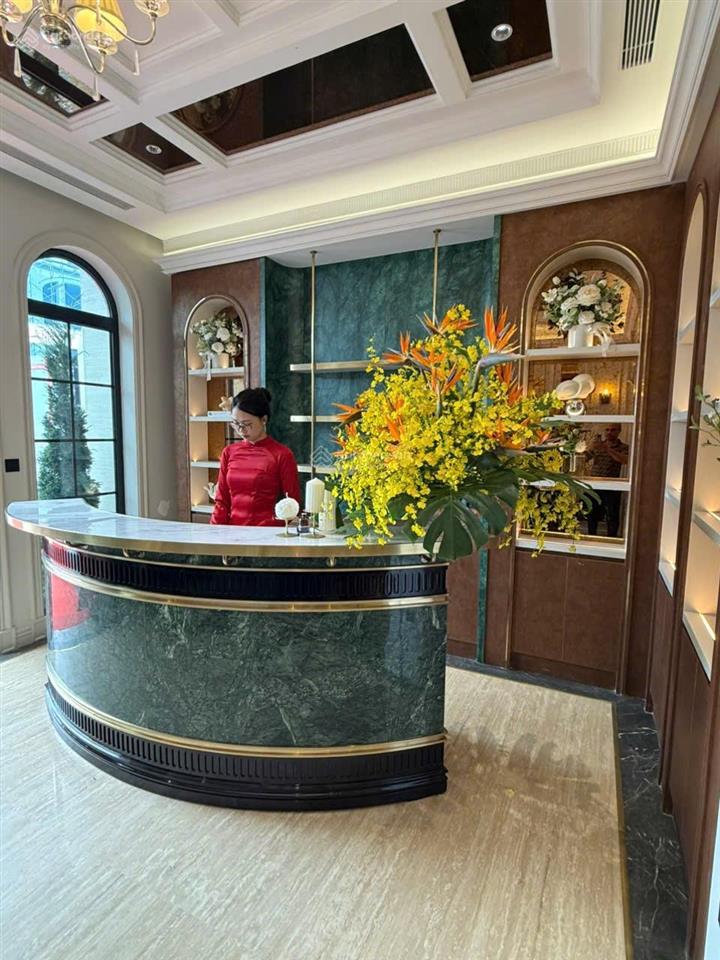 Chính chủ cắt lỗ 2 tỷ noble palace tây thăng long, diện tích 60m2, view đẹp, đường thông