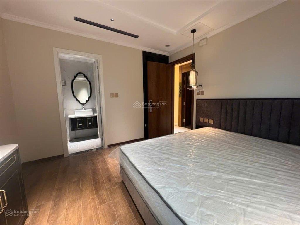 Vip tòa khách sạn cao cấp mặt phố giảng võ 105m2  10 tầng  lô góc dòng tiền 4,5 tỷ  giá 78 tỷ tl