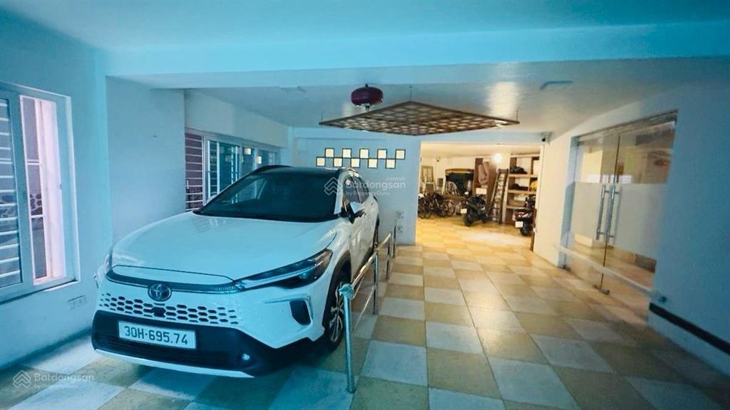 Siêu phẩm phân lô thụy khuê  hồ tây 180m2  7 tầng  mt 9m  ô tô  thang máy  68 tỷ tl