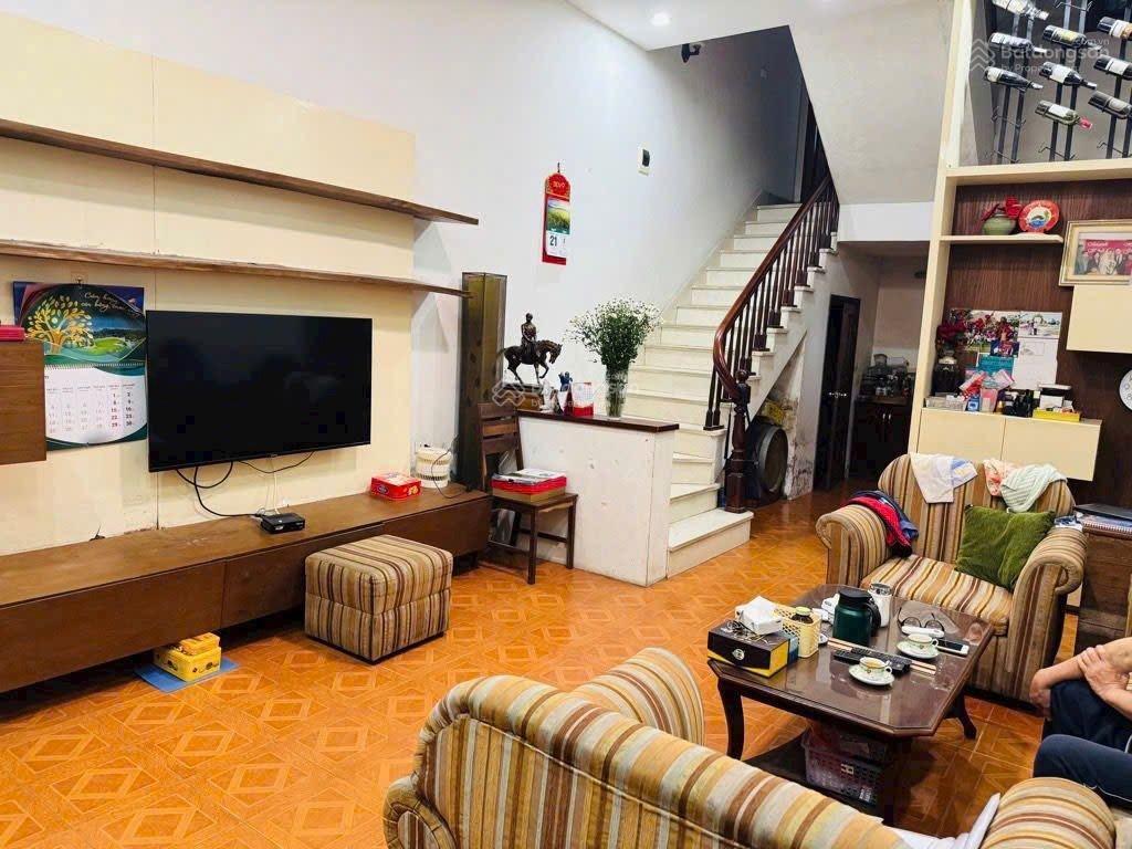 Siêu phẩm mặt phố nguyên công hoan 100m2  mt 6.5m  giá 57 tỷ tl  tt đống đa