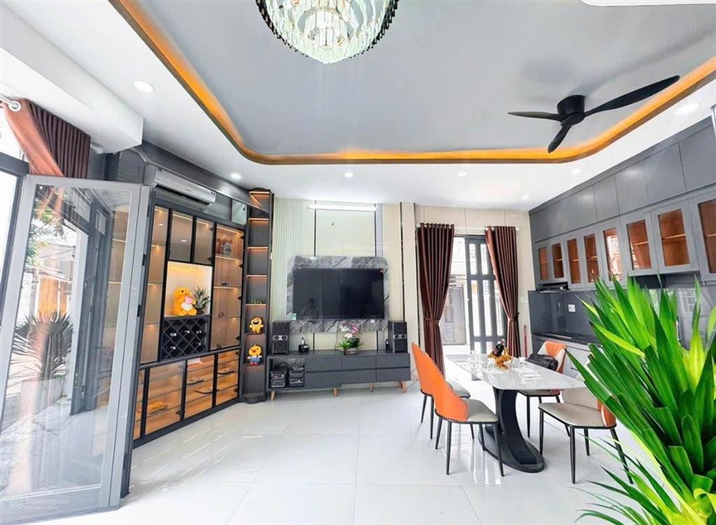 Bán nhà 4 lầu  hẻm xe hơi  tt. nhà bè  64m2  6,68 tỷ full nội thất