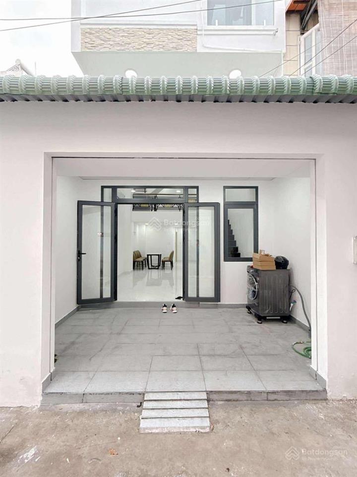 Quận 7  gần quận 4  4,5x12m  3 tầng  5,65 tỷ