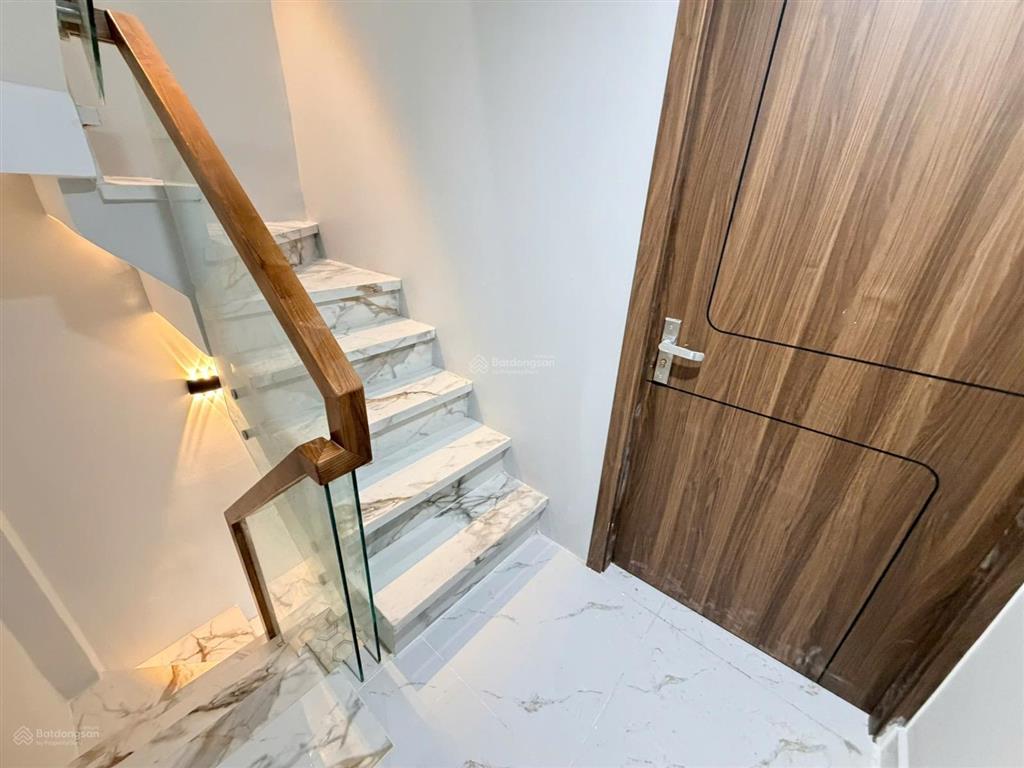Bình tân nhà mới shr hoàn công 2pn 3wc giá 2,85 tỷ