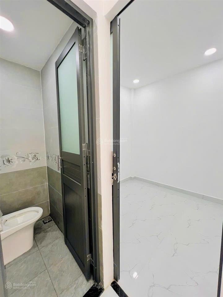 Tân phú shr 20m2 hoàn công đủ giá 2,85 tỷ dt 3.2 x 6m