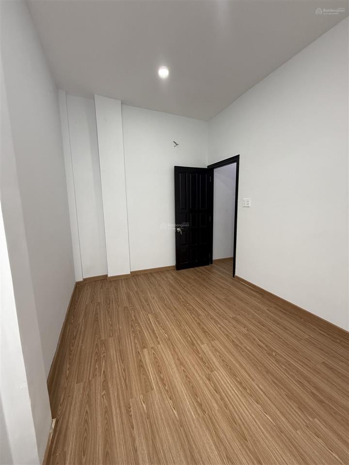 Tân phú shr hoàn công 4pn 3wc giá 2.85tỷ