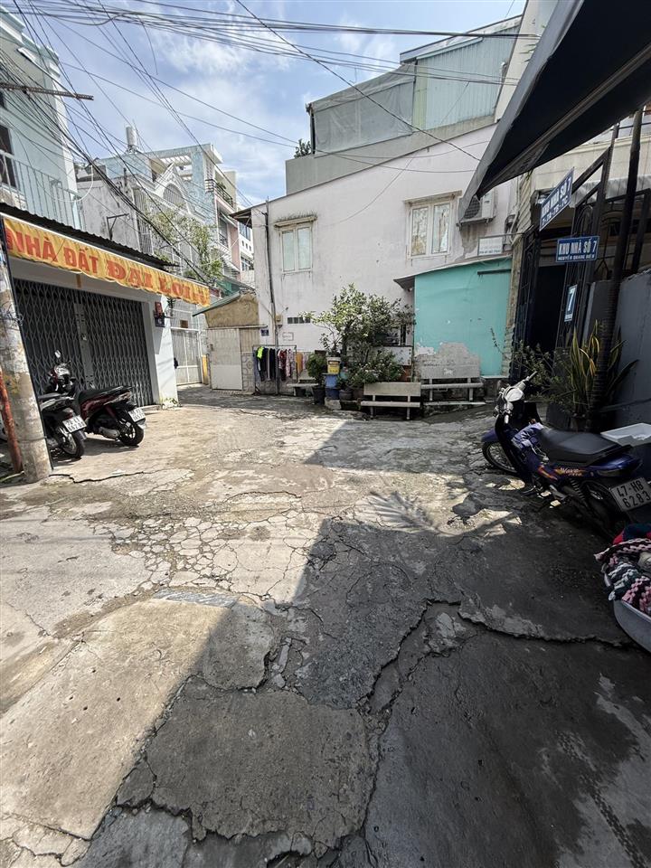 Tân phú shr hoàn công 4pn 3wc giá 2.85tỷ
