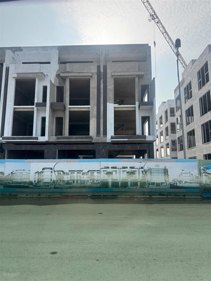 Bán nhà liền kề 75m², vị trí gần chung cư kinh doanh tốt, giá rẻ