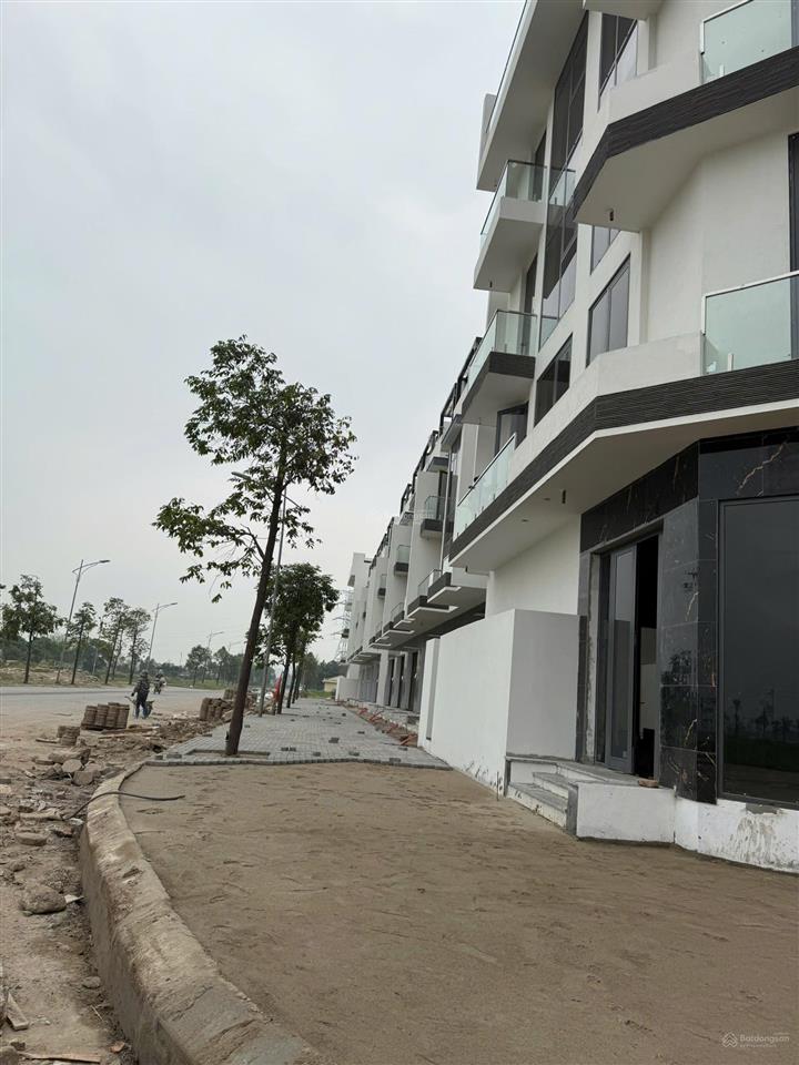 Chính chủ gửi bán liền kề a2.7 giá nhỉnh 12 tỷ