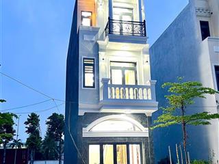 Bán nhà riêng tại khu dân cư icon central, 5,3 tỷ, 60m2, 4pn, 3wc, 2 tầng