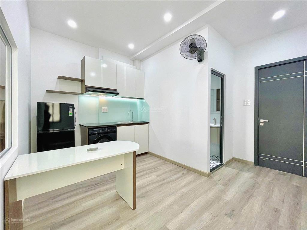 Phòng ngủ ban công ngay chợ thủ đức, kha vạn cân, linh đông, tam bình, thủ đức