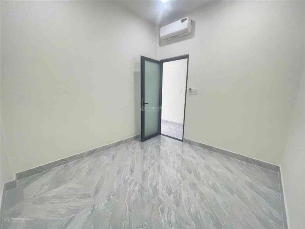 Bán nhà 120m2 6x20m khu vip nguyễn an ninh dĩ an  sổ riêng vuông vức chỉ nhỉnh 4 tỷ